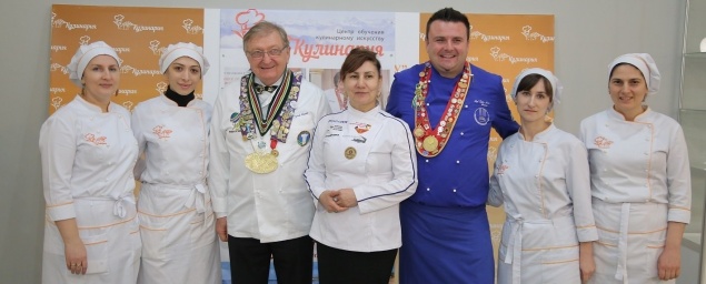 Vip Кулинарию посетили известные кулинары из Словении