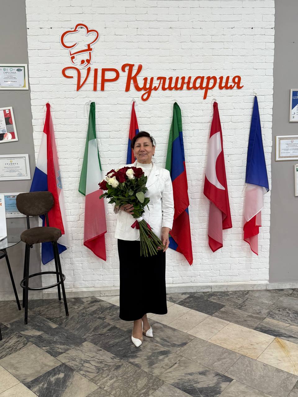 Сегодня весь коллектив и студенты школы VIP Кулинария собрались вместе, чтобы поздравить нашего любимого директора Кумсият Саламовну с Днем Рождения!❤️