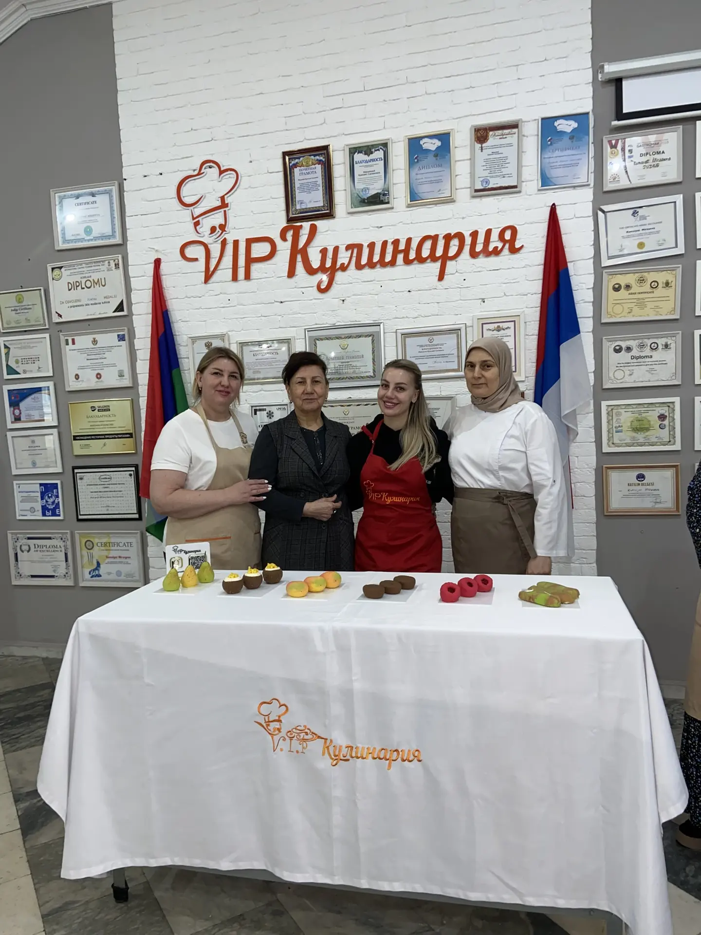 Открыт набор на мастер-класс по теме: «Корпусные пирожные»